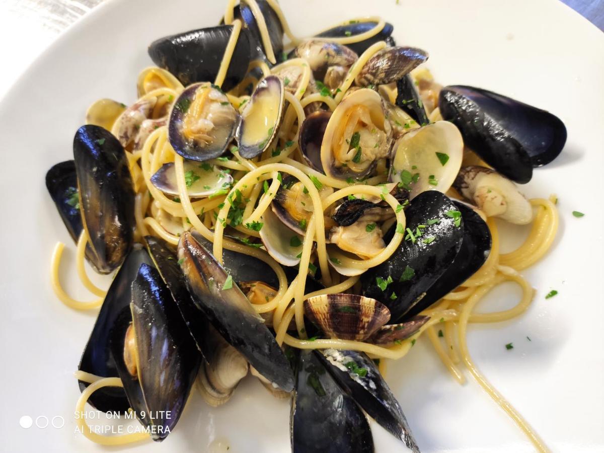 Hotel Giardino กันโนบีโอ ภายนอก รูปภาพ